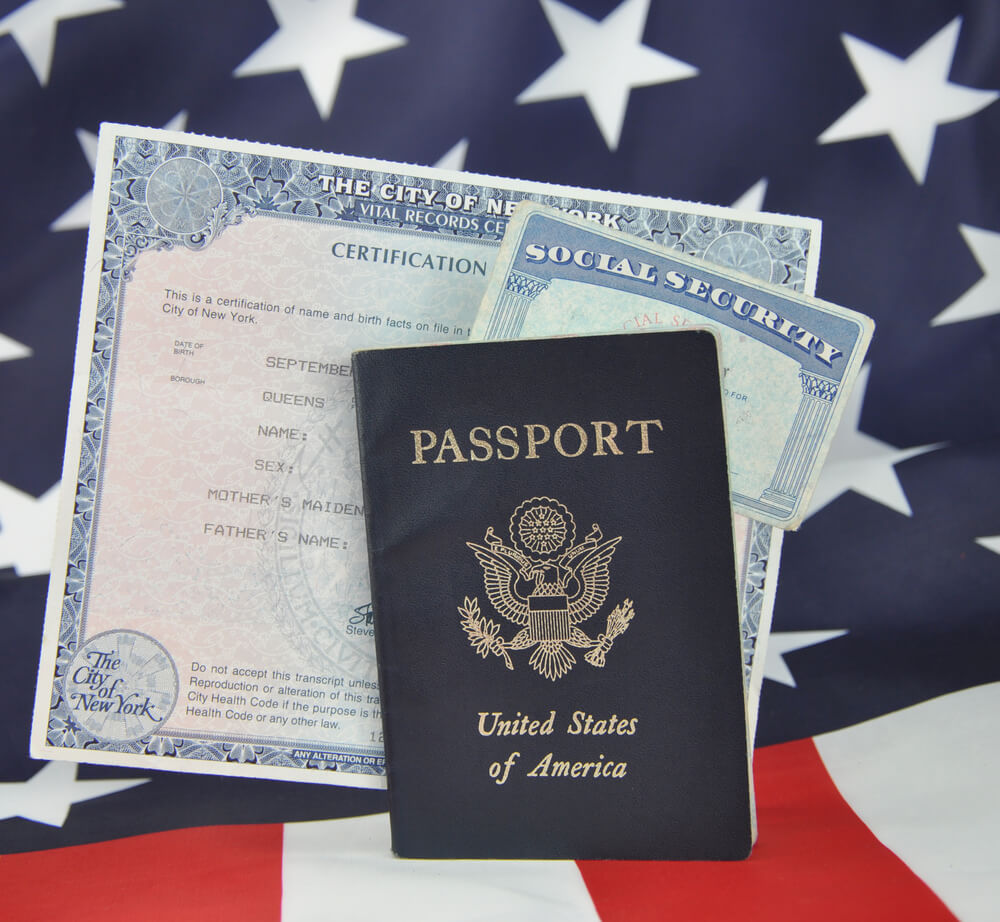 Sinh con ở Mỹ – Bạn có biết con bạn có được nhập quốc tịch không?
